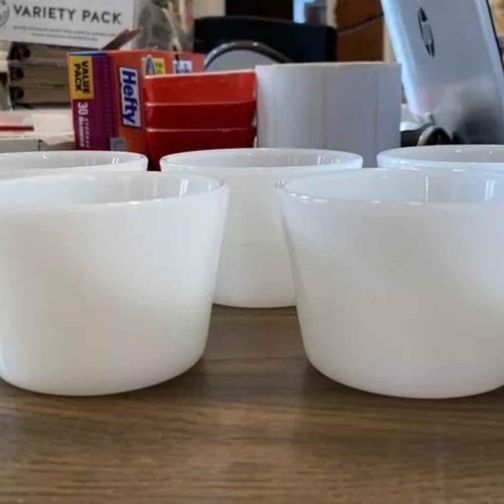 5 White Milk Glass Custard Dessert Ice Cream Bowls 4 ounce size GUC